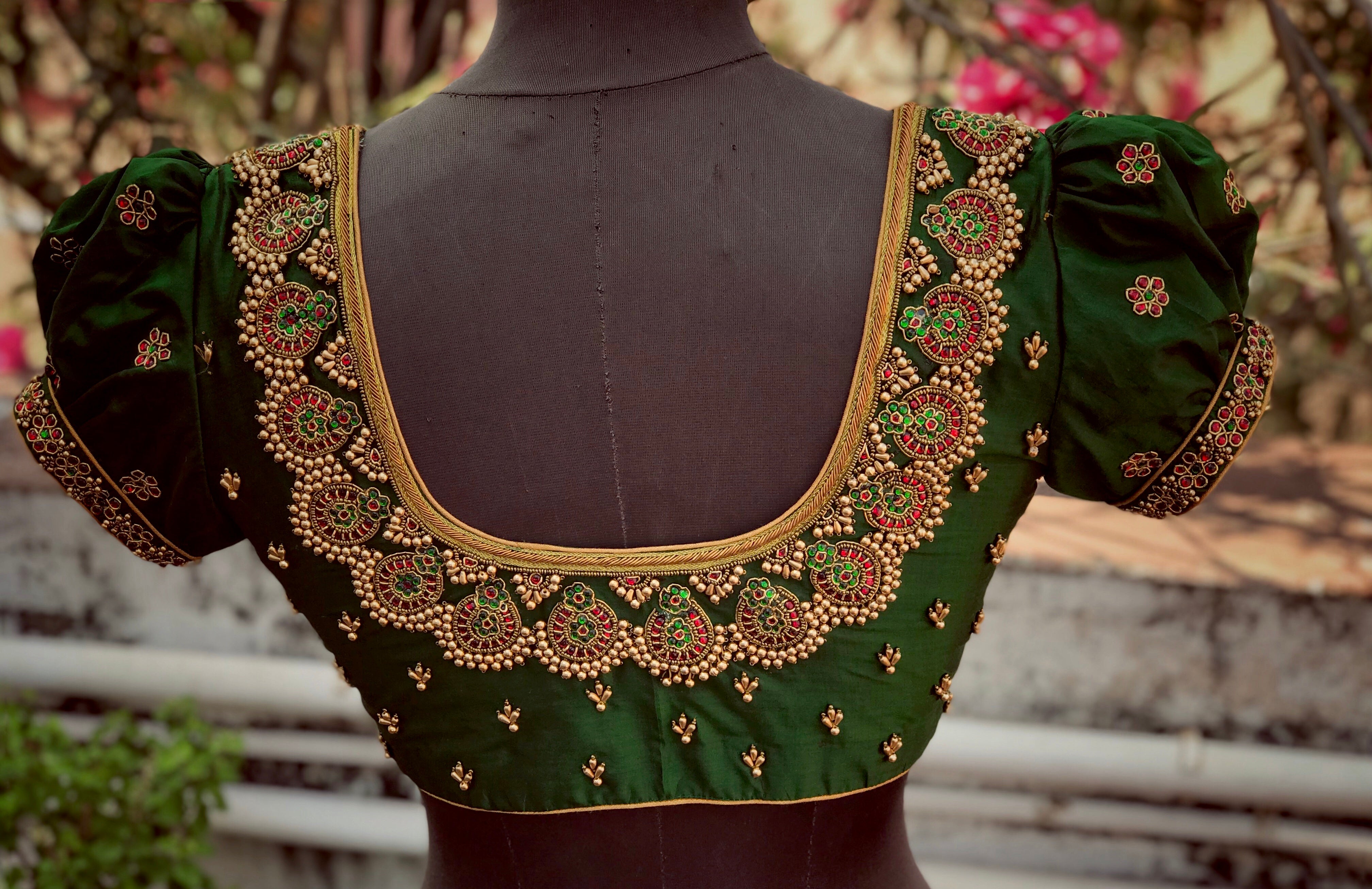 Padakkam Neckline