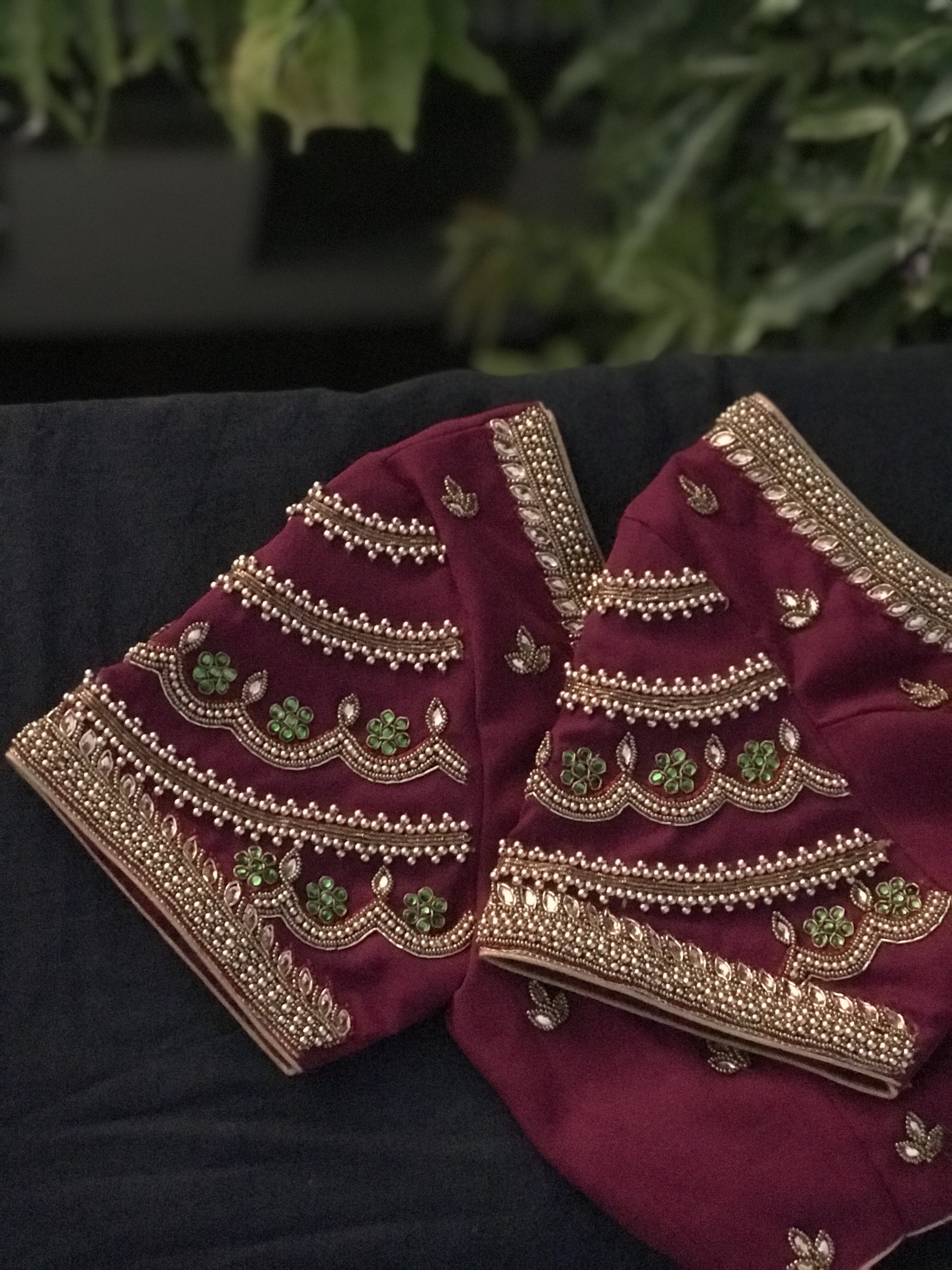 Aadambharaa Scallop Design Short Sleeve Blouse