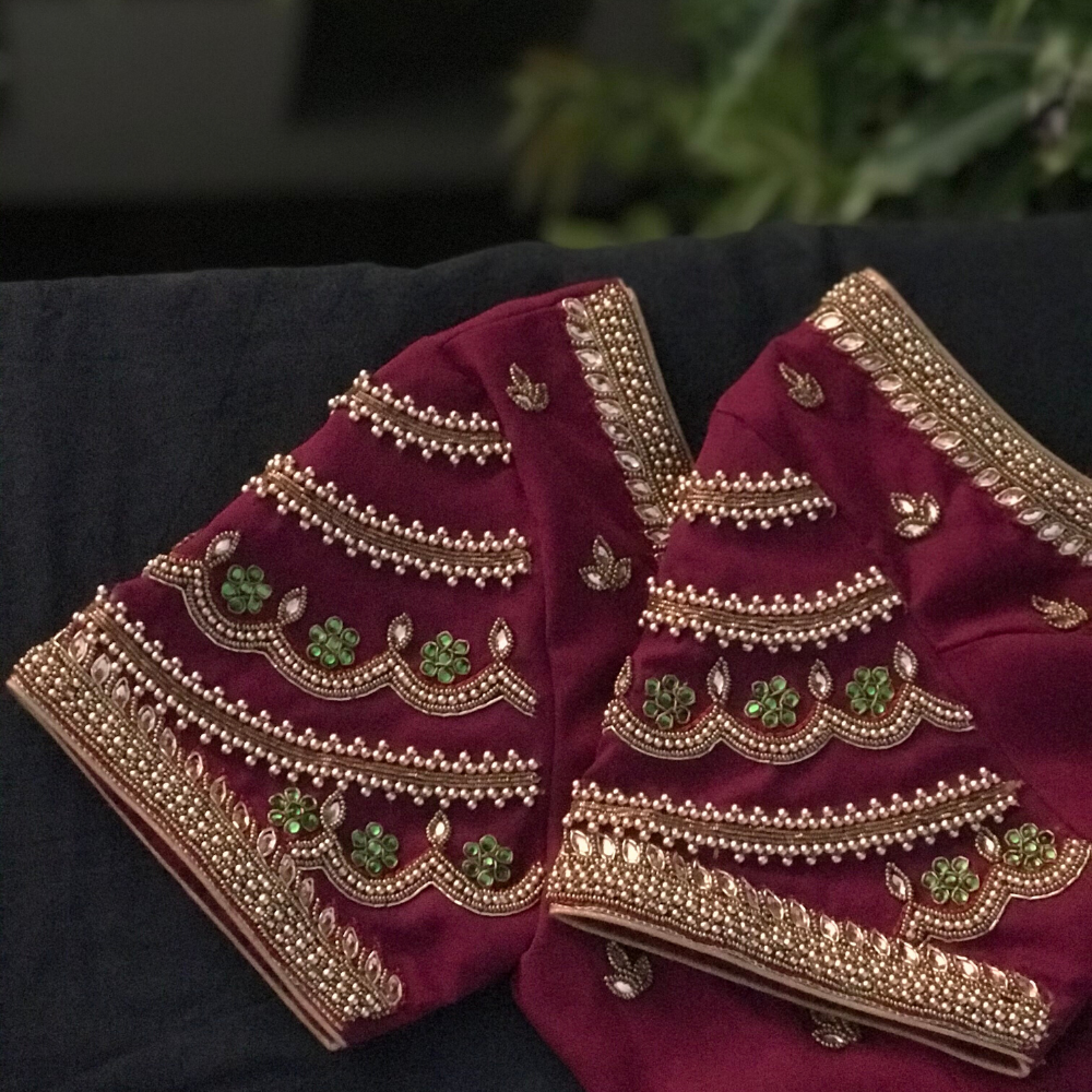 Aadambharaa Scallop Design Short Sleeve Blouse